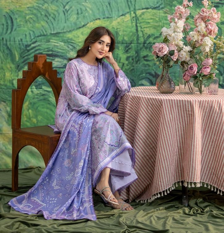 3Pcs Embroidered Lawn Embroidered lawn suit